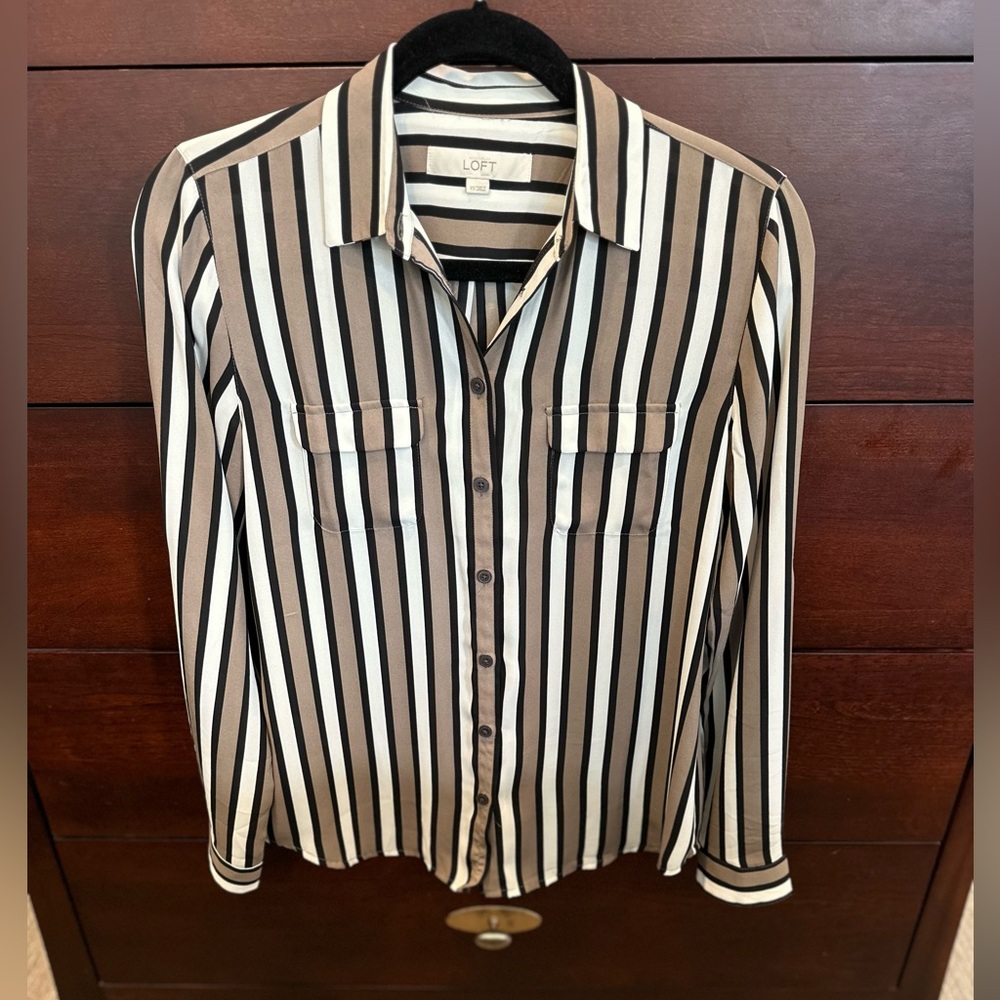 Loft beautiful sharp stripe blouse